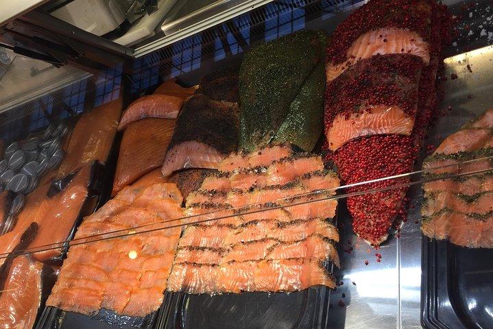 Helsinki Food Experience with Local Tastings and Sparkling wine