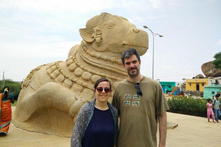 Day trip from Bangalore to Lepakshi for Temple architecture & paintings