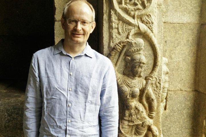 Day trip from Bangalore to Lepakshi for Temple architecture & paintings
