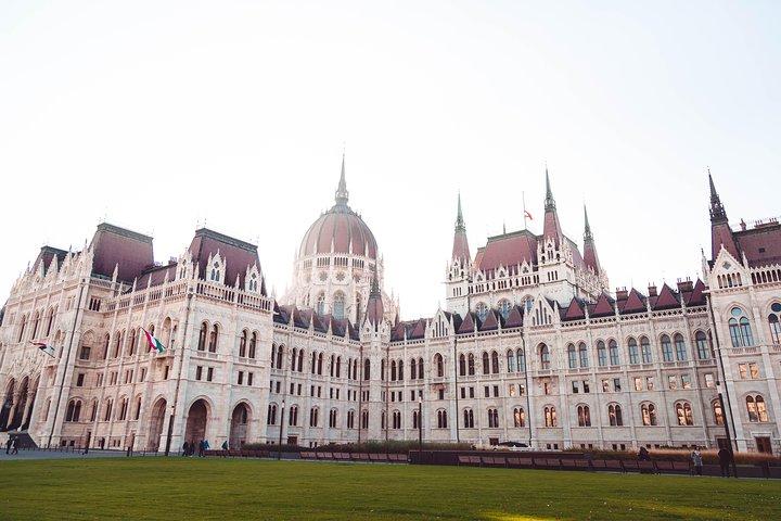 Budapest Historical Sightseeing - Free Walking Tour