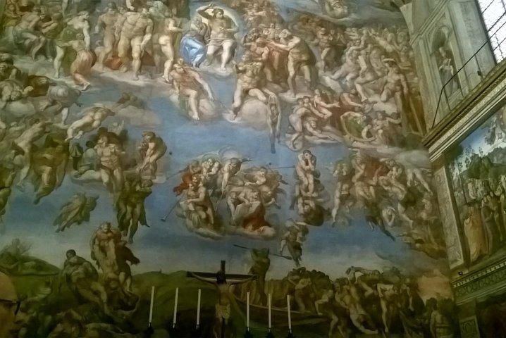 Enjoy Vatican Museums , Sistine Chapel : guided tour