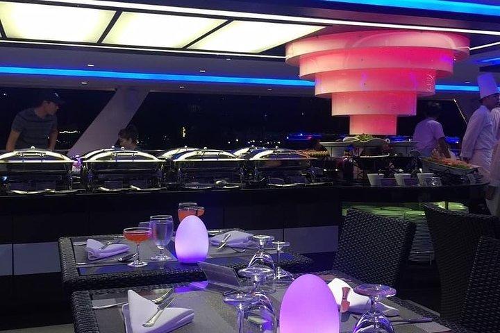 Chao Phraya River Dinner Cruise