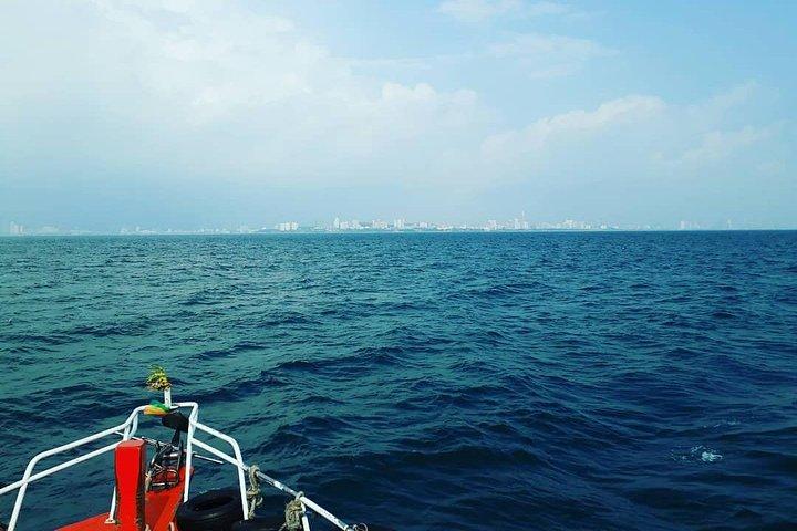 Racha & Coral Island Day Trip by Speedboat - Lunch Included