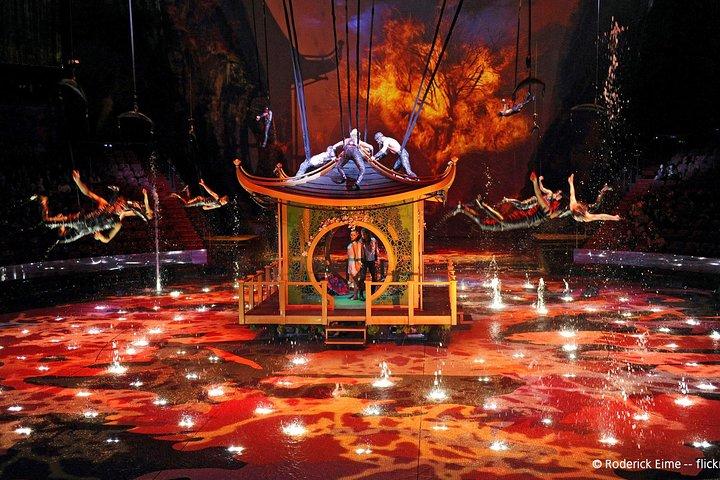Hong Kong Pickup & Transfer to Macau Sightseeing & Dancing Water