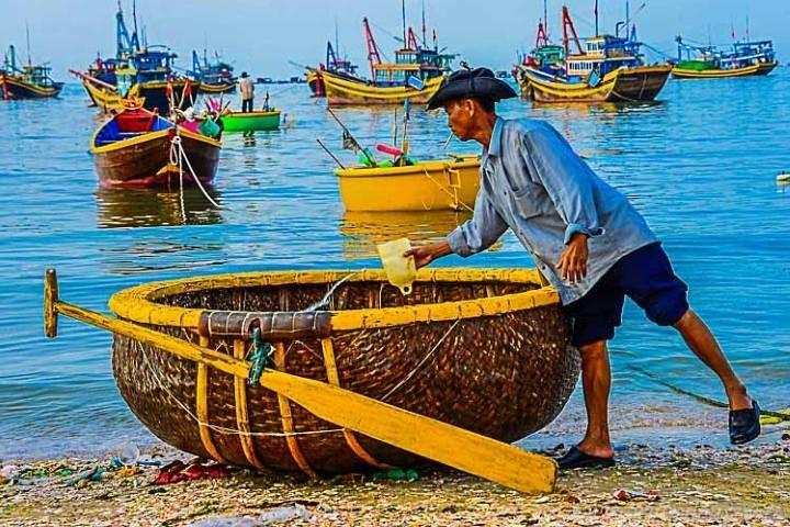 Mui Ne Food Tour | Enjoy the Real Local Taste & Stunning sunset