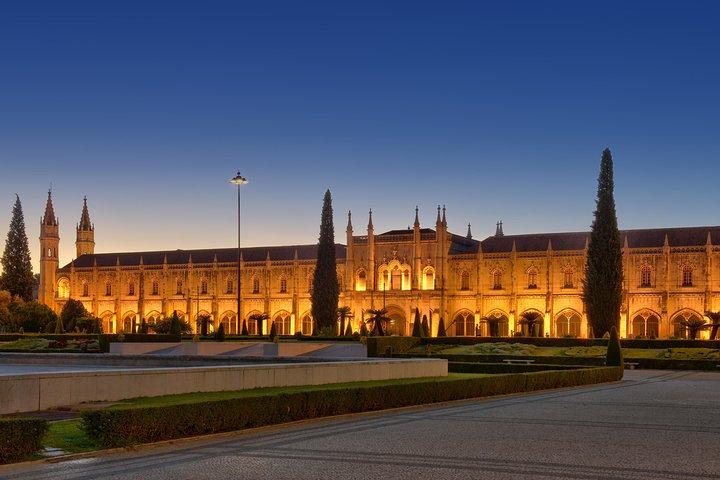 Private tour to Sintra and Lisbon City Full Day