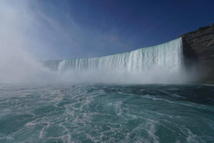 From Boston: Niagara Falls 2-Day Tour with Overnight Stay
