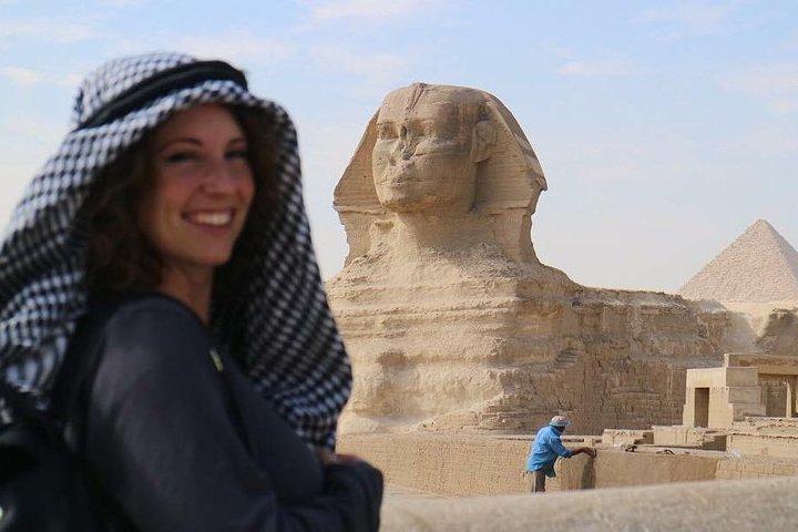 Private Egypt Travel: Giza Pyramids, Sakkara & Memphis Tour