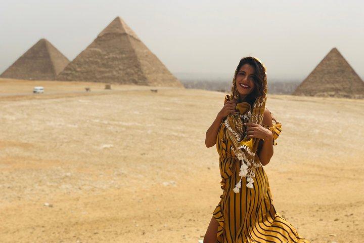 Private Egypt Travel: Giza Pyramids, Sakkara & Memphis Tour