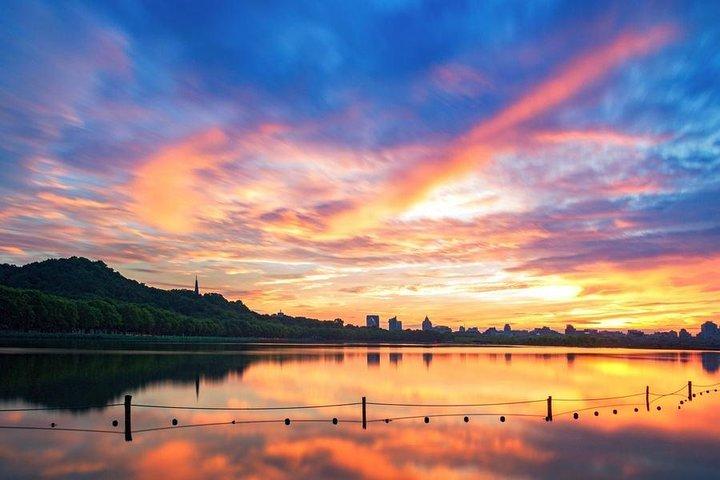 Hangzhou Highlights Private Day Tour with West Lake Boat Ride from Shanghai