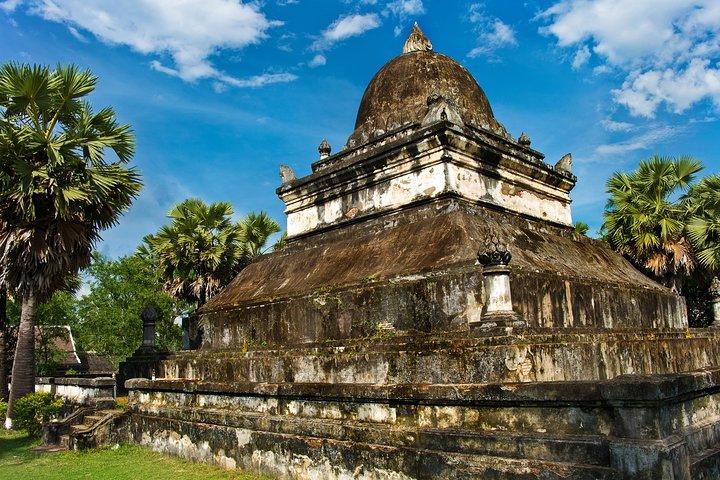 Small Group: Luang Prabang's Must-See Sights Including Mount Phousi