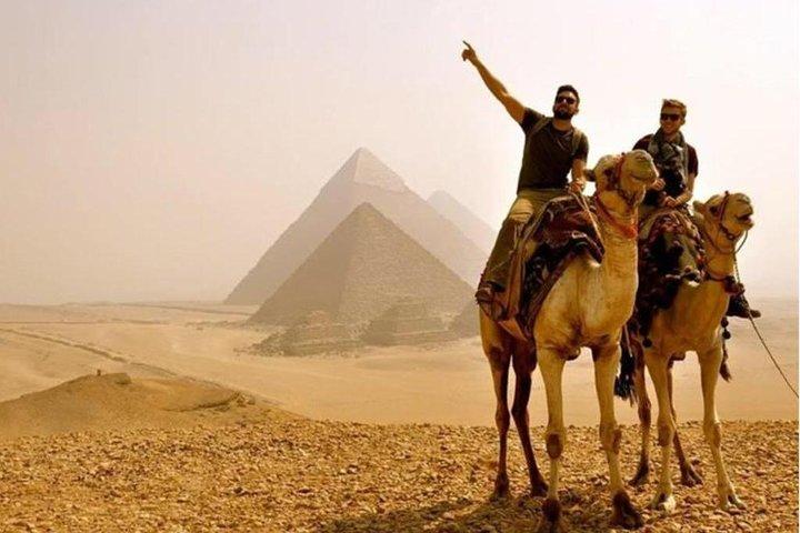 6 Hours visit to Giza pyramids sphinx and Sakkara