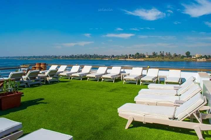 4-Day Nile cruise Aswan to Luxor with Abu Simbel & Guided Tours