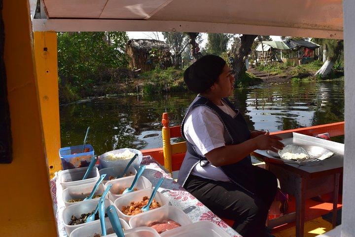Xochimilco & Coyoacán Private Tour: Canals, Markets & Local Food