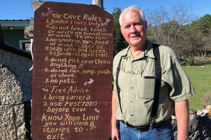 Cave Without a Name Admission Ticket with Guided Cavern Tour