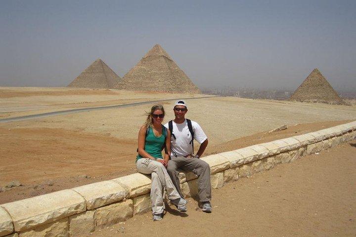 Tour to Giza Pyramids,Saqara and Memphis from Cairo or Giza city