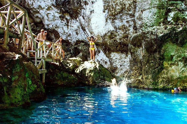 Half-Day Adventure 4x4 ATV, Water Cave and Dominican Culture