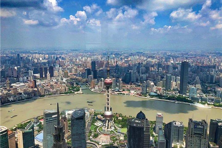 Zhujiajiao Water Town and Shanghai Highlights Private Trip