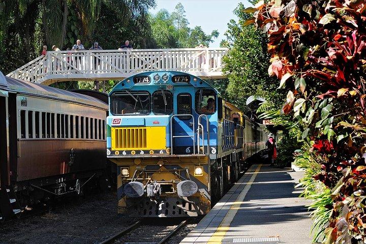 Cairns Small-Group Kuranda Tour: Skyrail & Scenic Railway