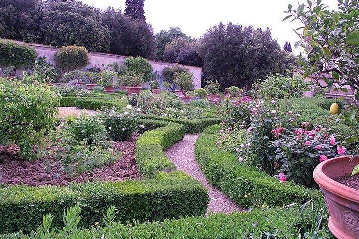 Private Tour of the Medici Family Villa in Florence