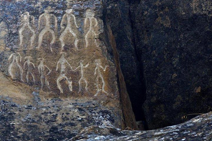 All inclusive! Qobustan, Mud Vulcano, Ateshgah & Yanardag Fire Mountain Tour