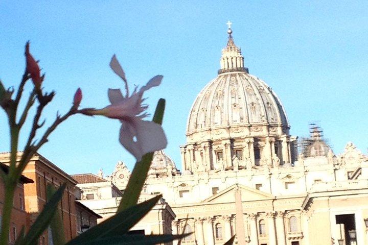 Rome : 6-hours Chauffeured Limo Service