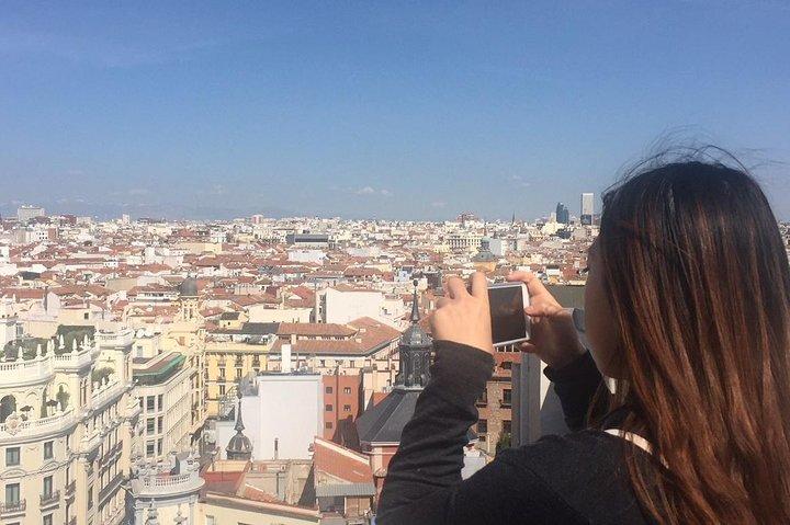 Architecture tour Gran Vía from its best rooftops 20thC