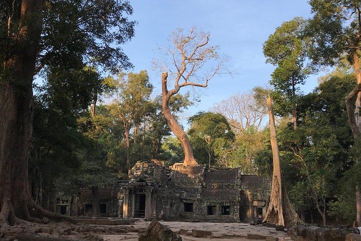 Angkor Jeep Tour with Sunset & Sunrise