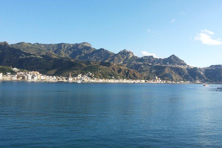 TASTE OF SICILY: Taormina, Messina + sicilian street food tasting
