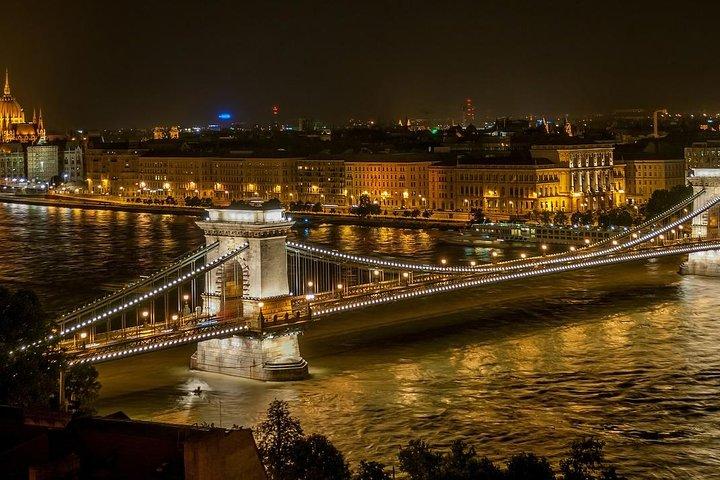 Private Budapest City Tour by Car