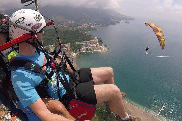 Budva: First-Time Tandem Paragliding Experience with Instructor