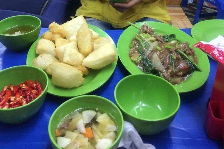 Foodie Motorbike Tour of Hanoi