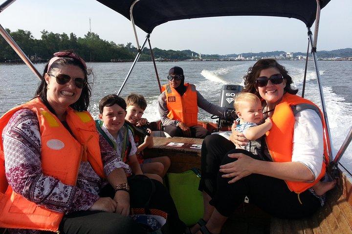 Bandar Highlight, Water Village & Proboscis Monkey Tour (Private)