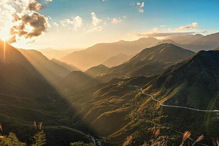 The Best Sapa Tour 2D1N Stay At 3* Hotel -Transfer by Sleep BUS