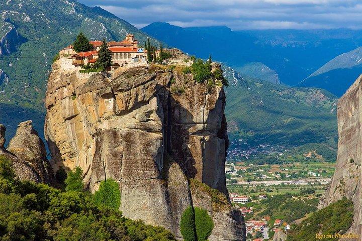 2-days rail trip from Athens to Meteora