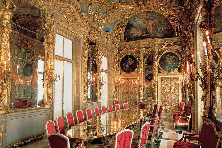 Genoa Walking Tour: Discover Hidden Treasures and Street Food