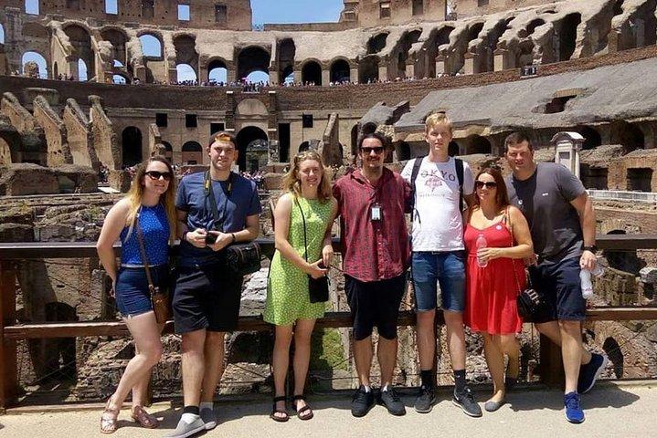 Semi-private tour: Colosseum & Ancient Rome VIP