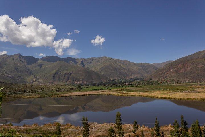 Cusco: Scenic Sun Route Bus to Puno with Buffet Lunch