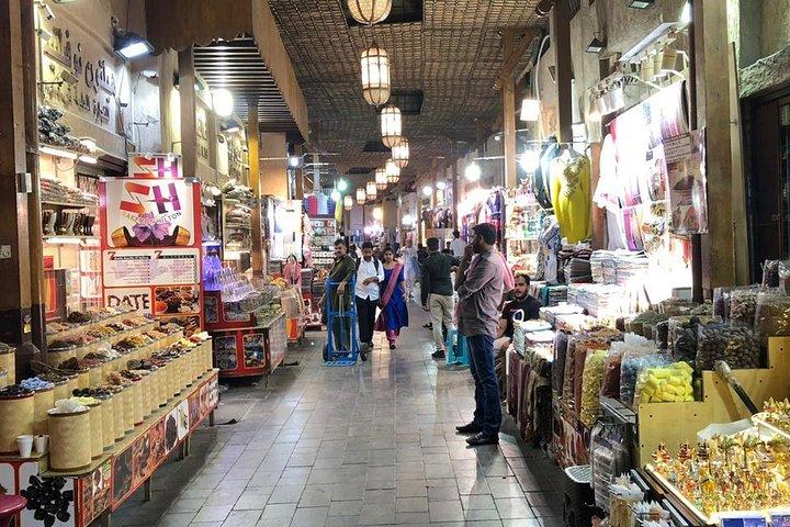 Dubai Spice, Gold, and Textile Souks Tour.