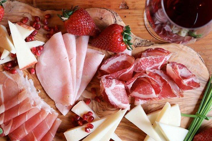 Chianti from Florence:PRIVATE Wine, Olive Oil Tasting in the Tuscan countryside