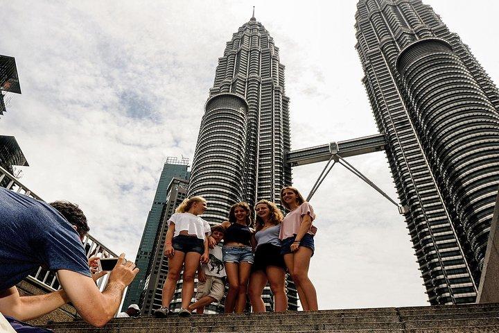 Private Night Tour: Petronas Twin Tower And Shopping