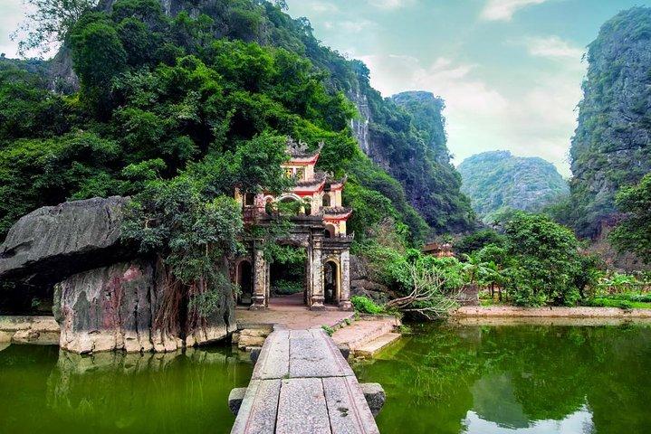Trang An - Bai Dinh Pagoda 1 Day Tour