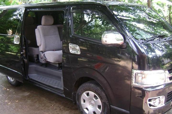 Colombo to CMB Airport drive for Morning Flights