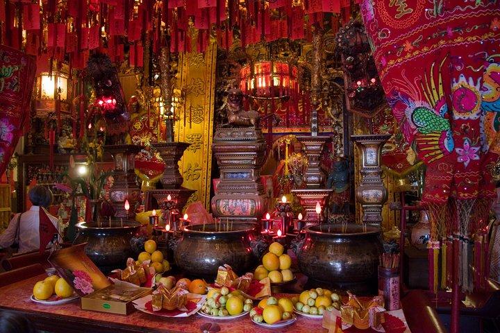 Chinatown Walking Tour: Food, History & Flavor