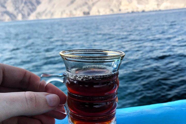 Musandam Khasab Day Trip and Dhow Cruise from Dubai