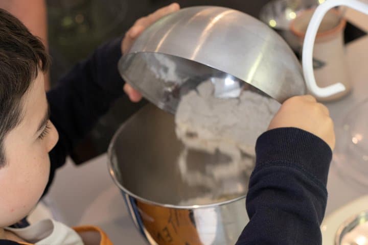 Kids in the Kitchen - CrOisSaNtS