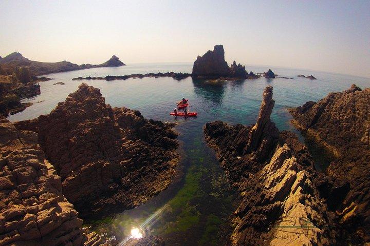 Cabo de Gata Active. Guided kayak and snorkel route through coves of the Natural Park