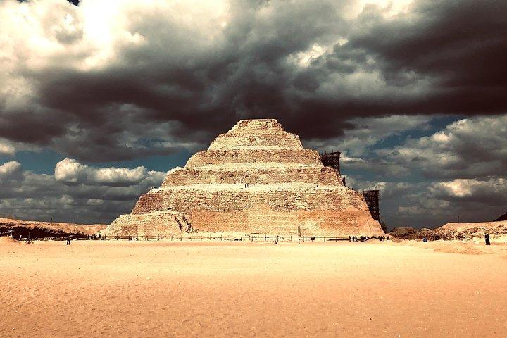Tour to Giza pyramids, Sphinx & Saqqara step pyramid with private guide