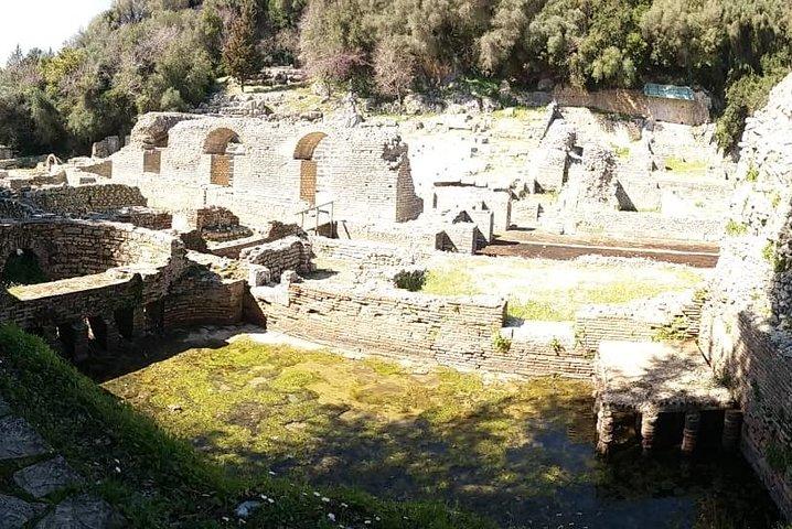 Butrint, Blue Eye, Ksamil & Lekuresi Castle Small-Group Tour.