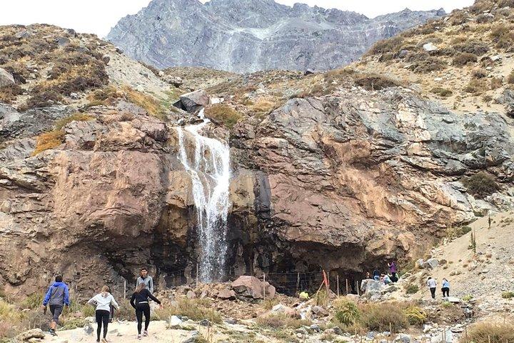 Private Andes Day Excursion to Maipo Valley and El Yeso Reservoir